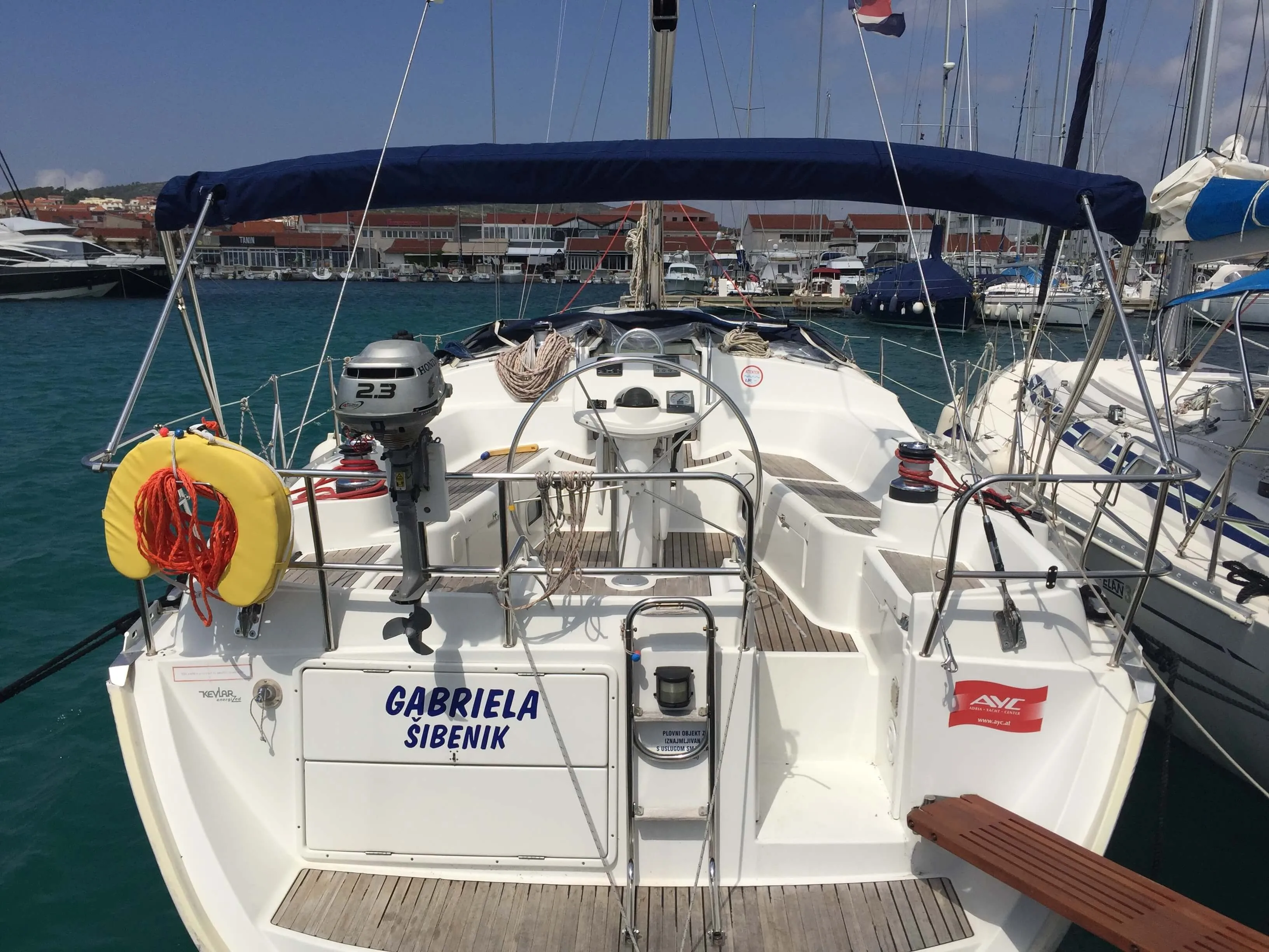 Boot - 13.21m Betina Boat Hire