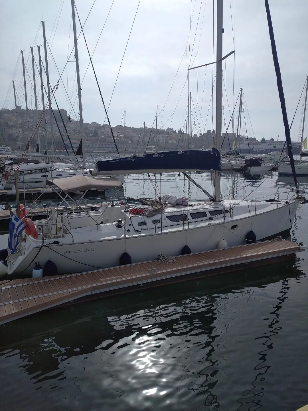 Myrsini Mietboot - 5