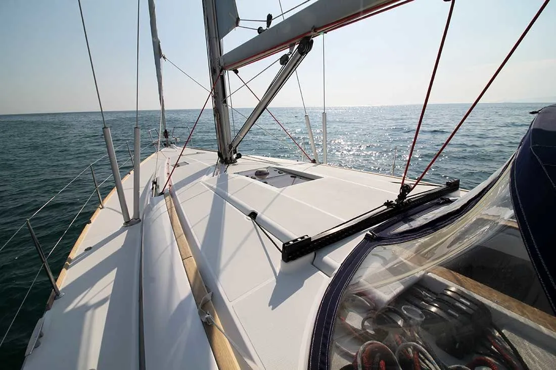 Charter a 13.34m Boat in Athens