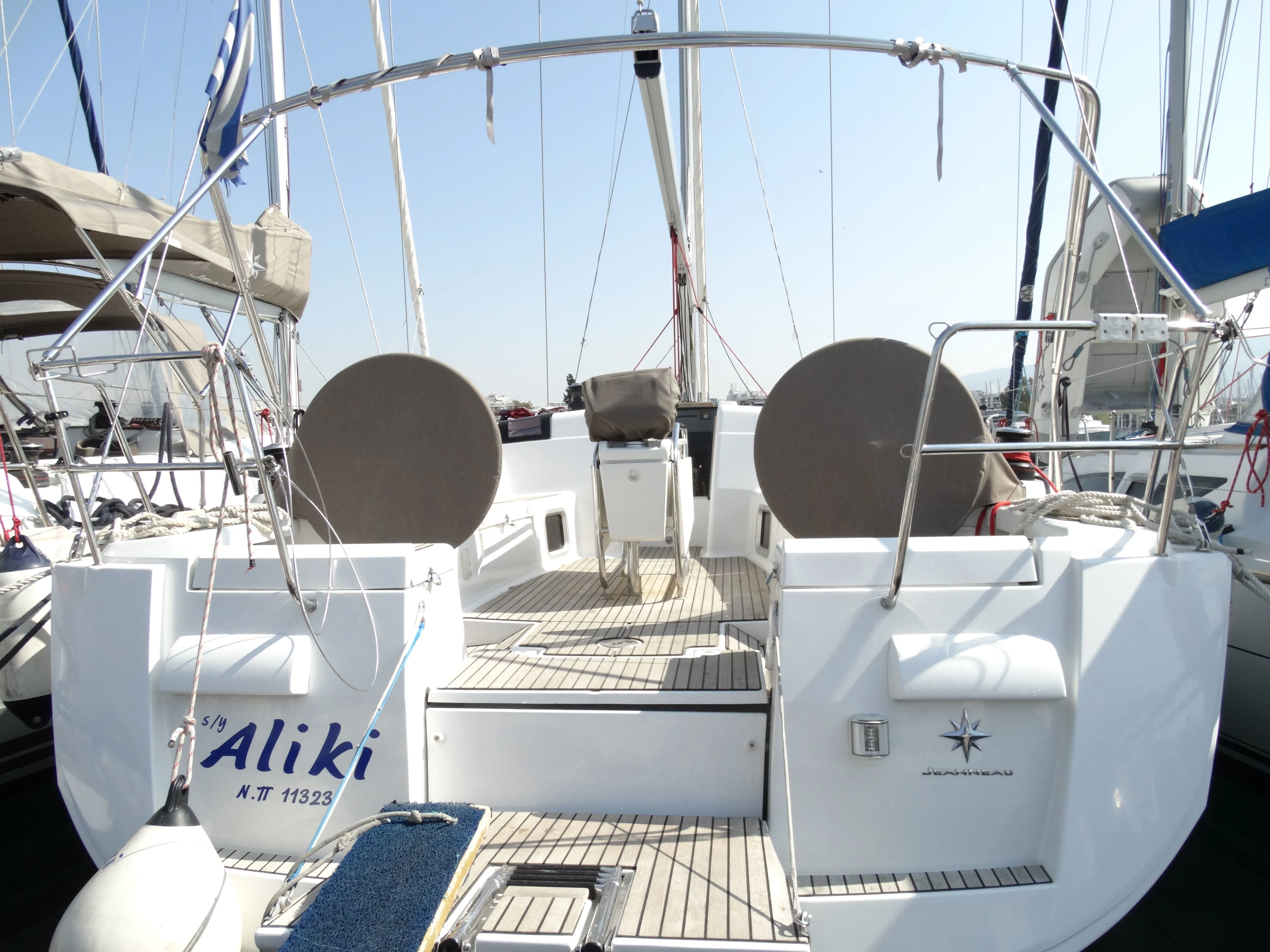 Чартер Aliki - 4