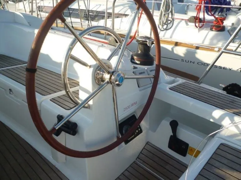 Rent a 13m Sailing Yacht Jeanneau Sun Odyssey 439 in Milna