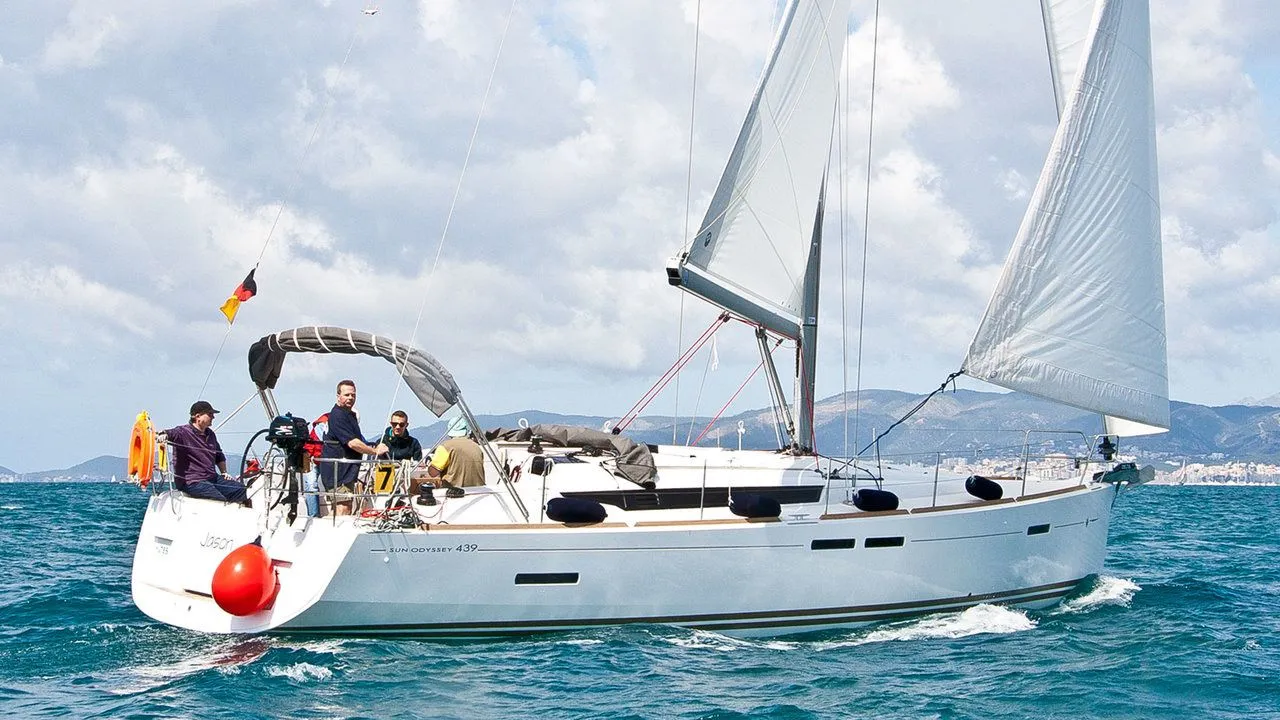 Jason Charterboot - 5