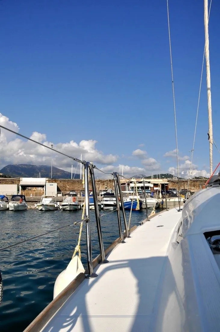 Roberta Charterboot - 5