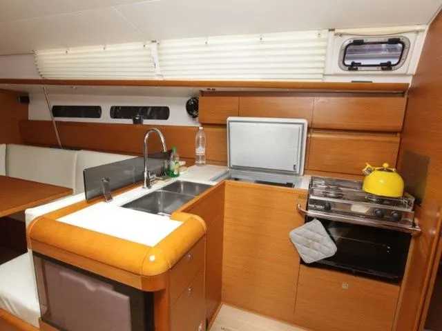 Vasco Charter Boat