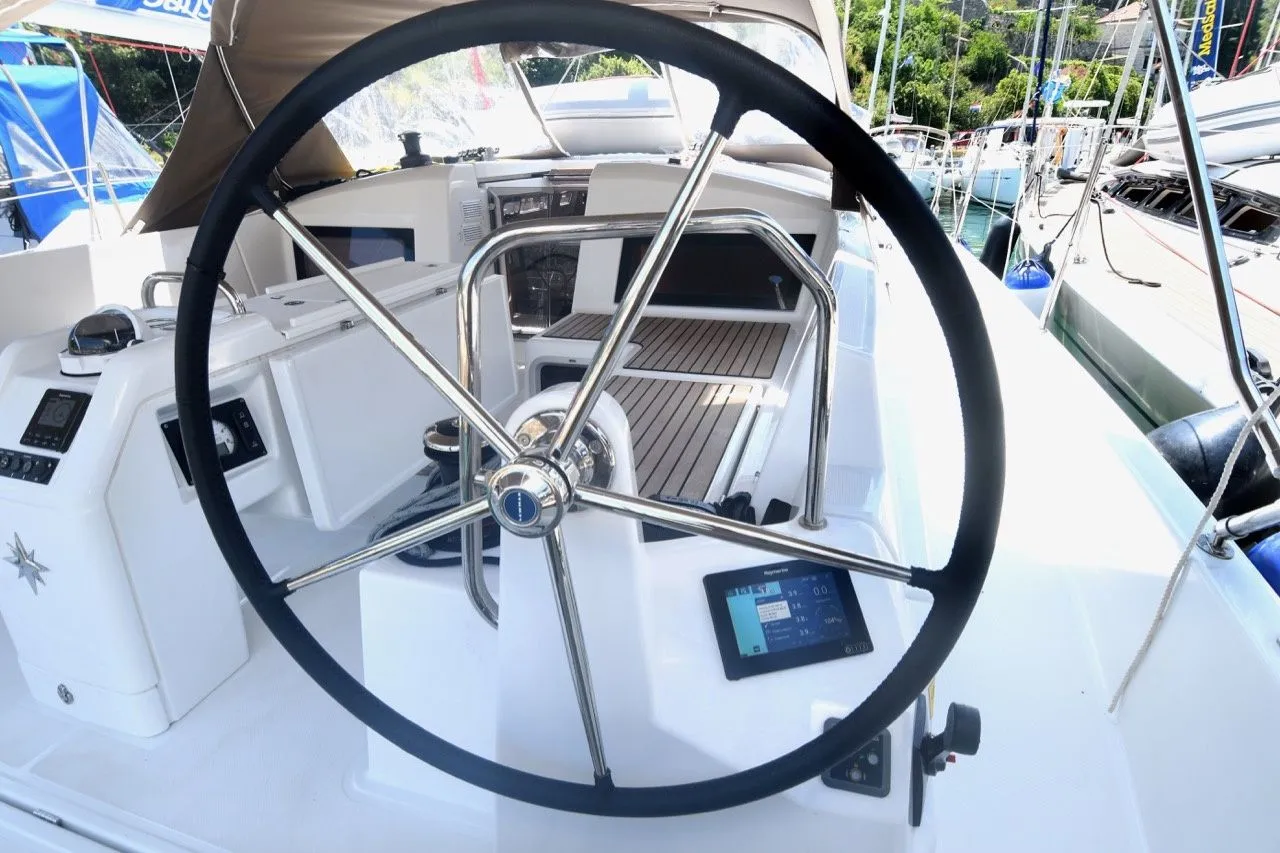 Signum Alfa Charterboot - 3