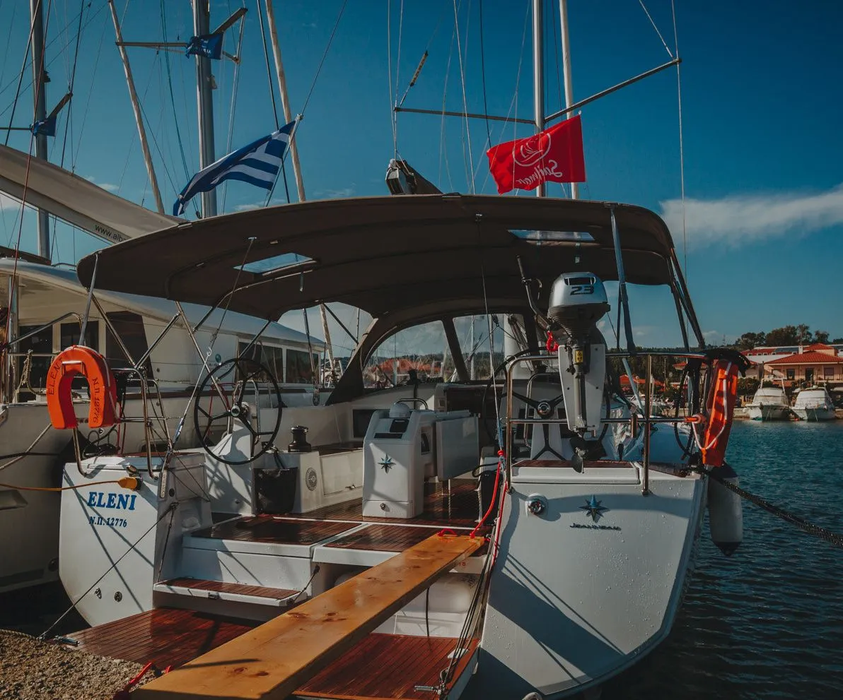 Лодка - Взять в чартер 13м Jeanneau Sun Odyssey 440 парусная яхта в Никити