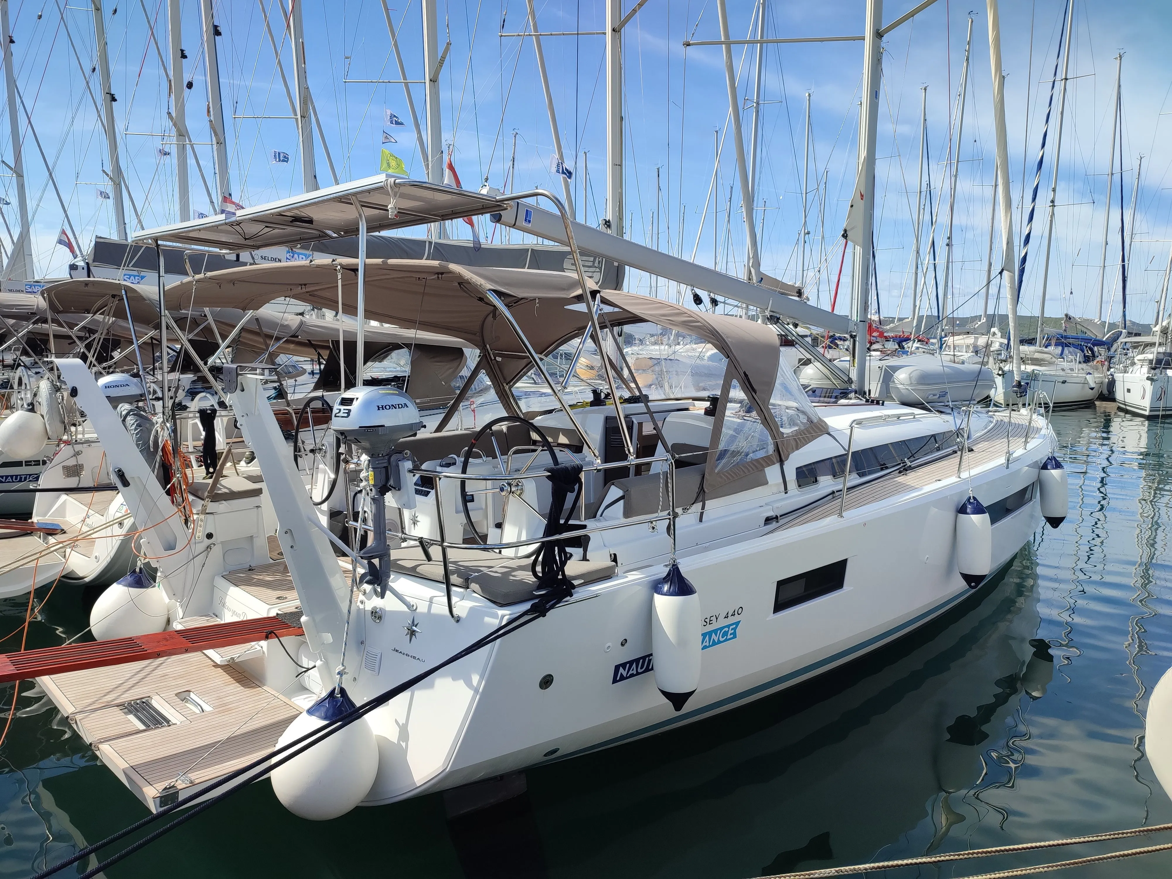 Follow your Dream Charterboot - 4