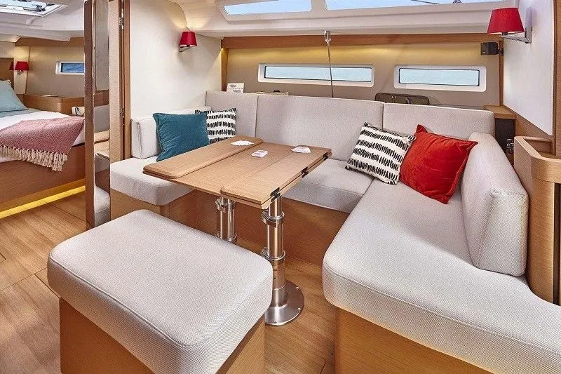Gojiberry Charter Boat