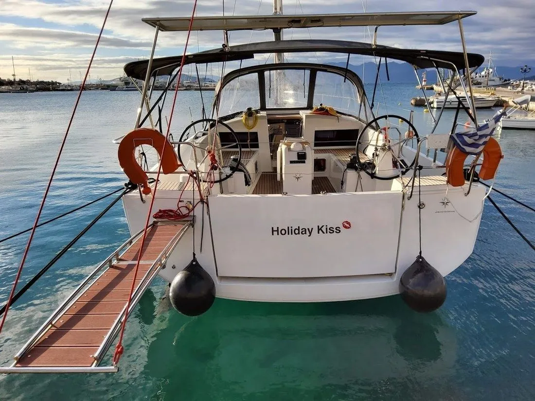 Лодка - Арендуйте 13м парусная яхта Jeanneau Sun Odyssey 440 в Родос