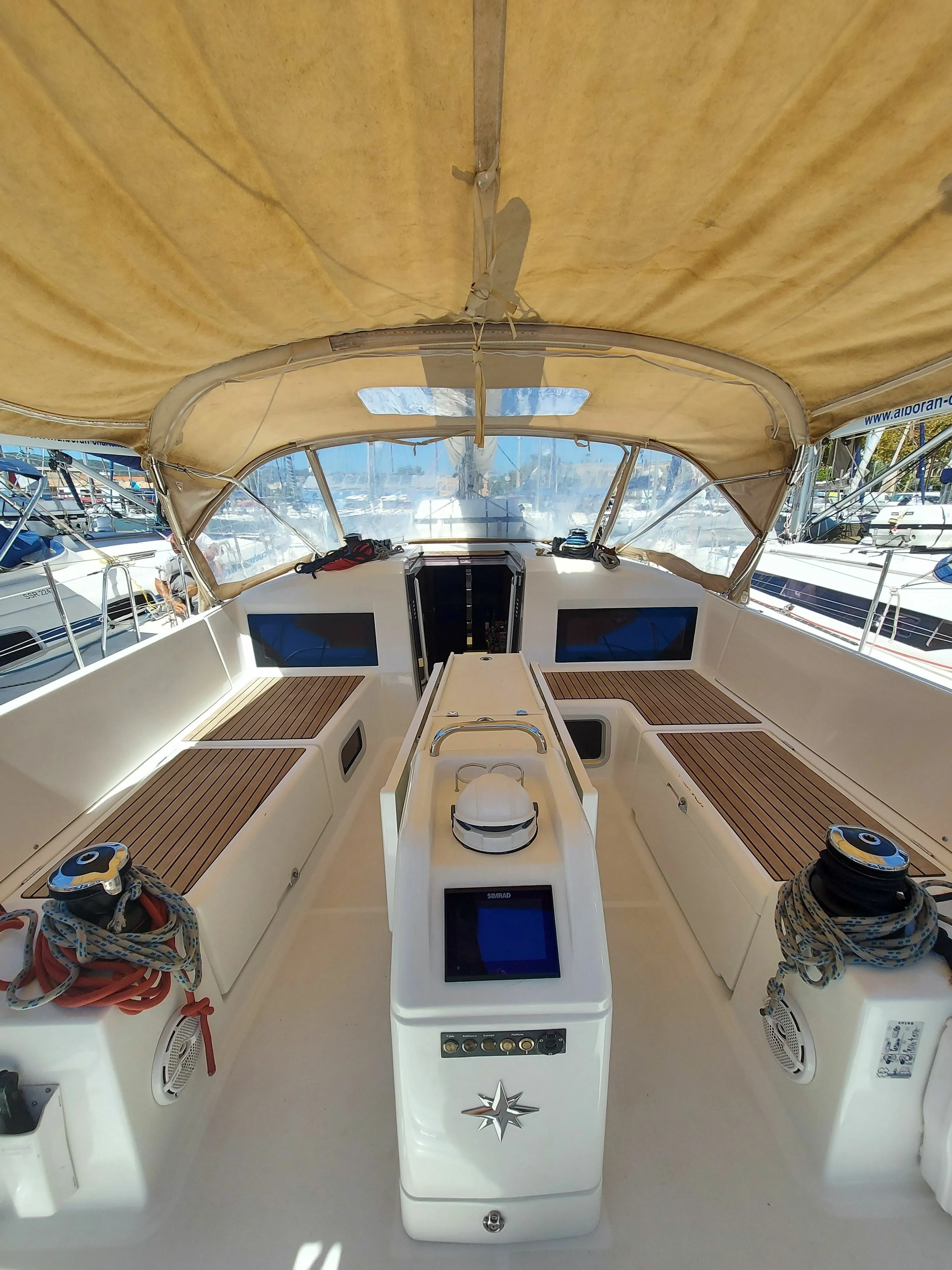 Caipiroska Charter Boat