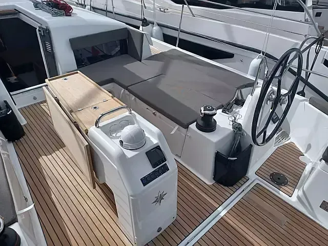 Nomad Charter Boat