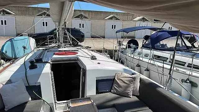Nomad Charter Boat