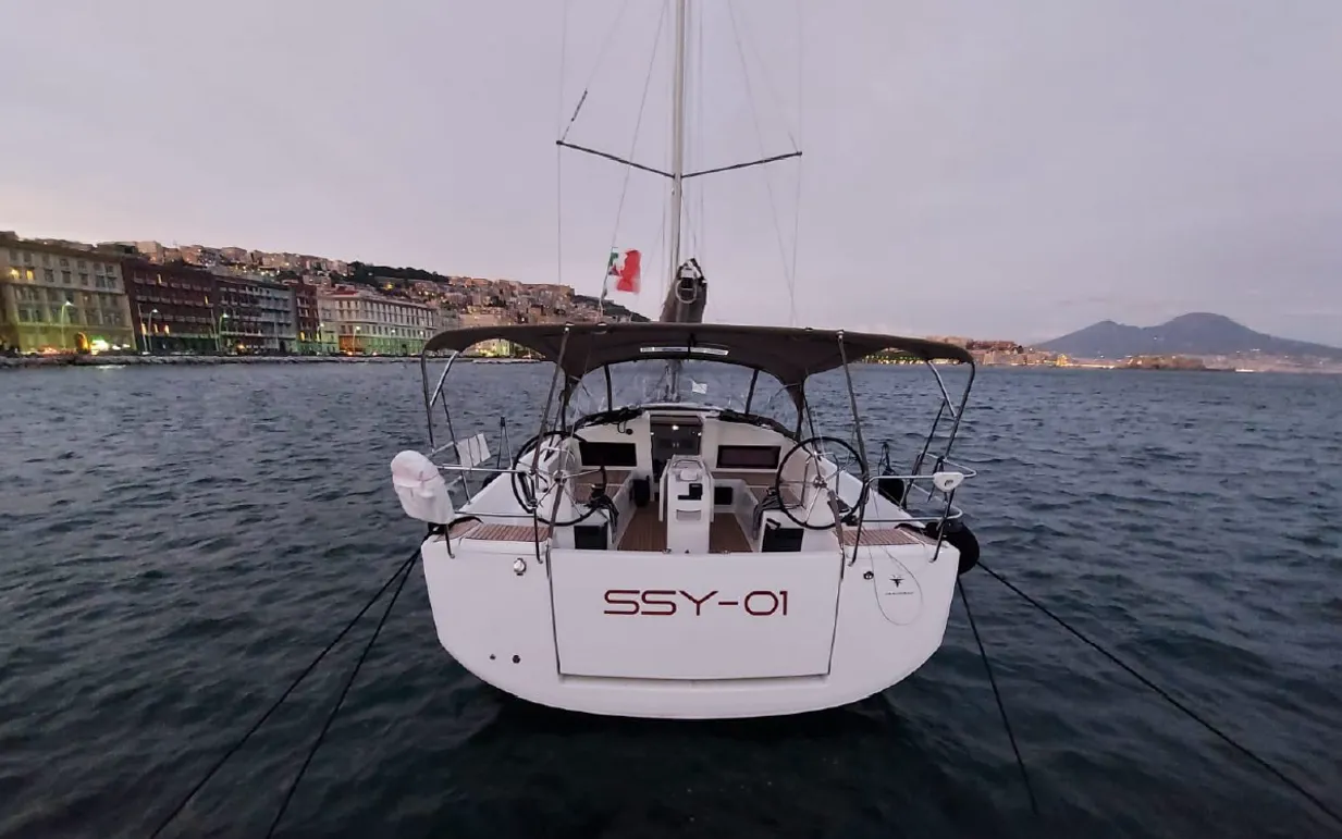 SSY-01 Charterboot - 3
