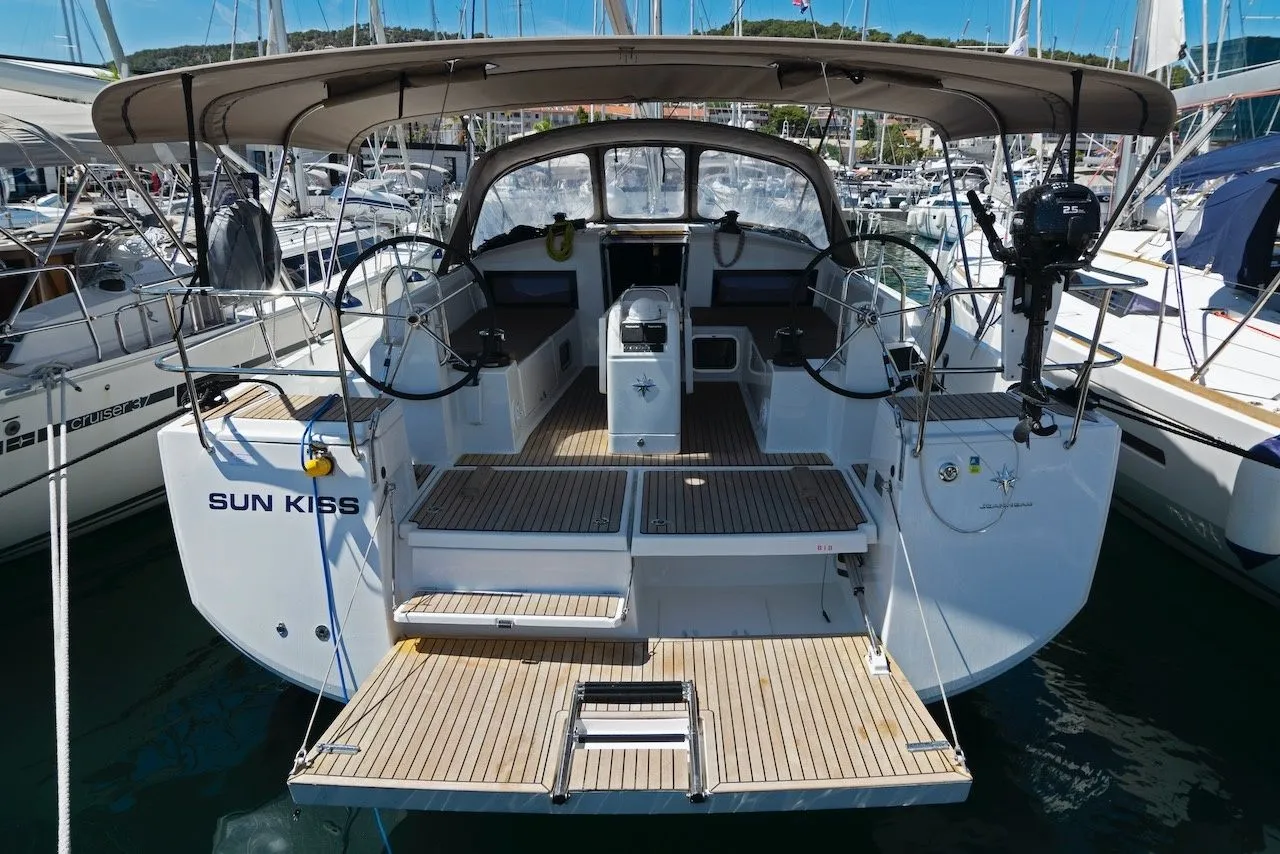 Boot - Charter a 13m Sailing Yacht in Split