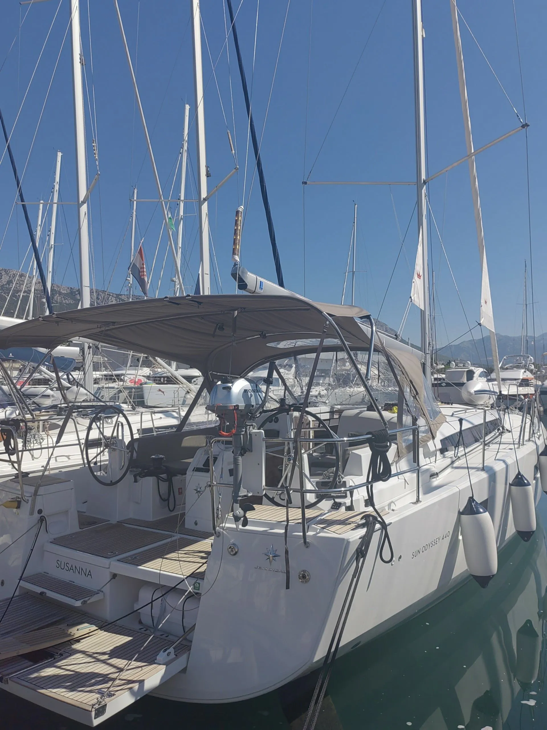 Susanna Charterboot - 3