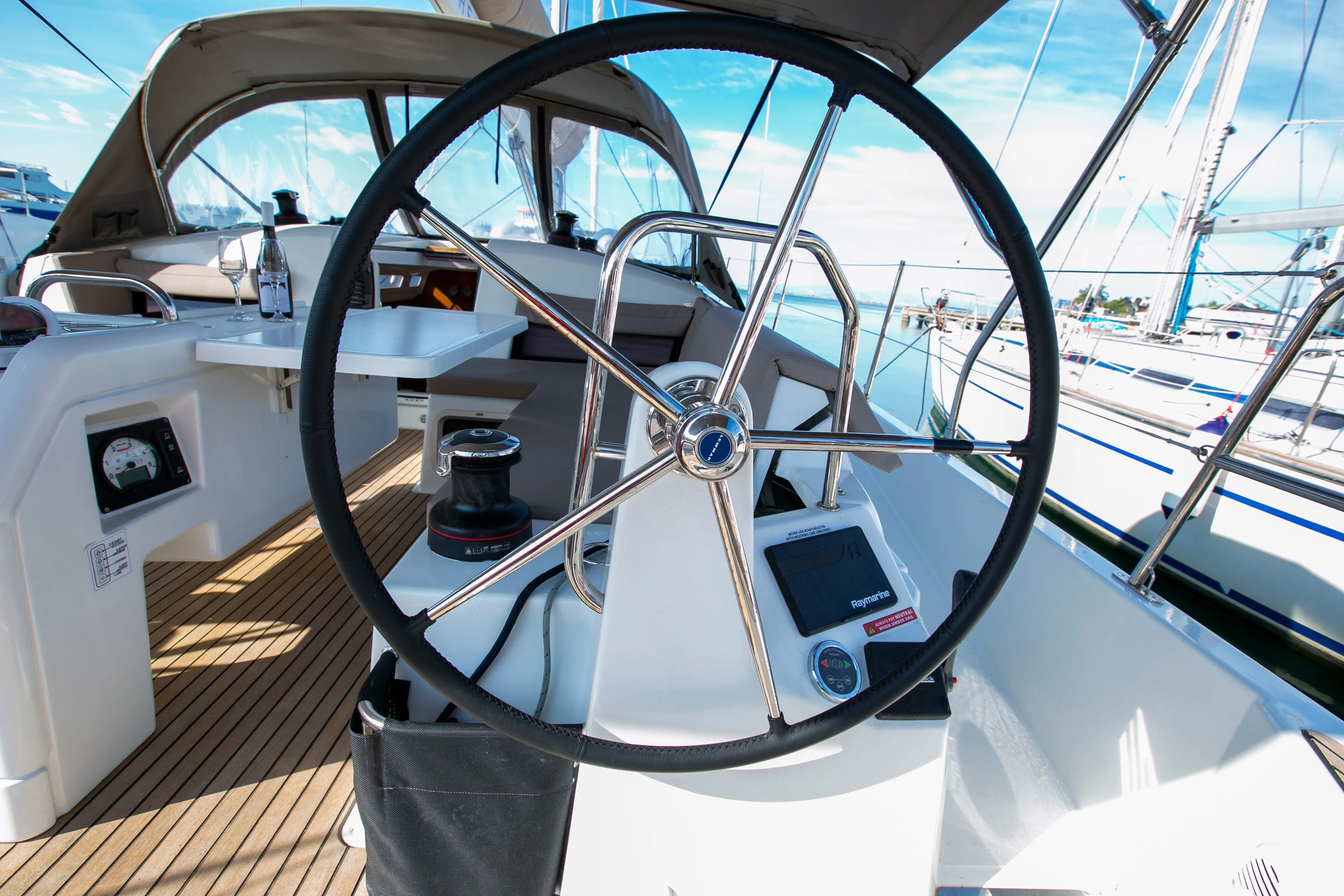 Tommy Kiralık Teknesi - 5