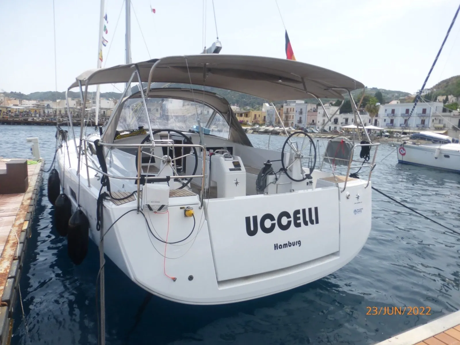 Uccelli Kiralık Teknesi - 1