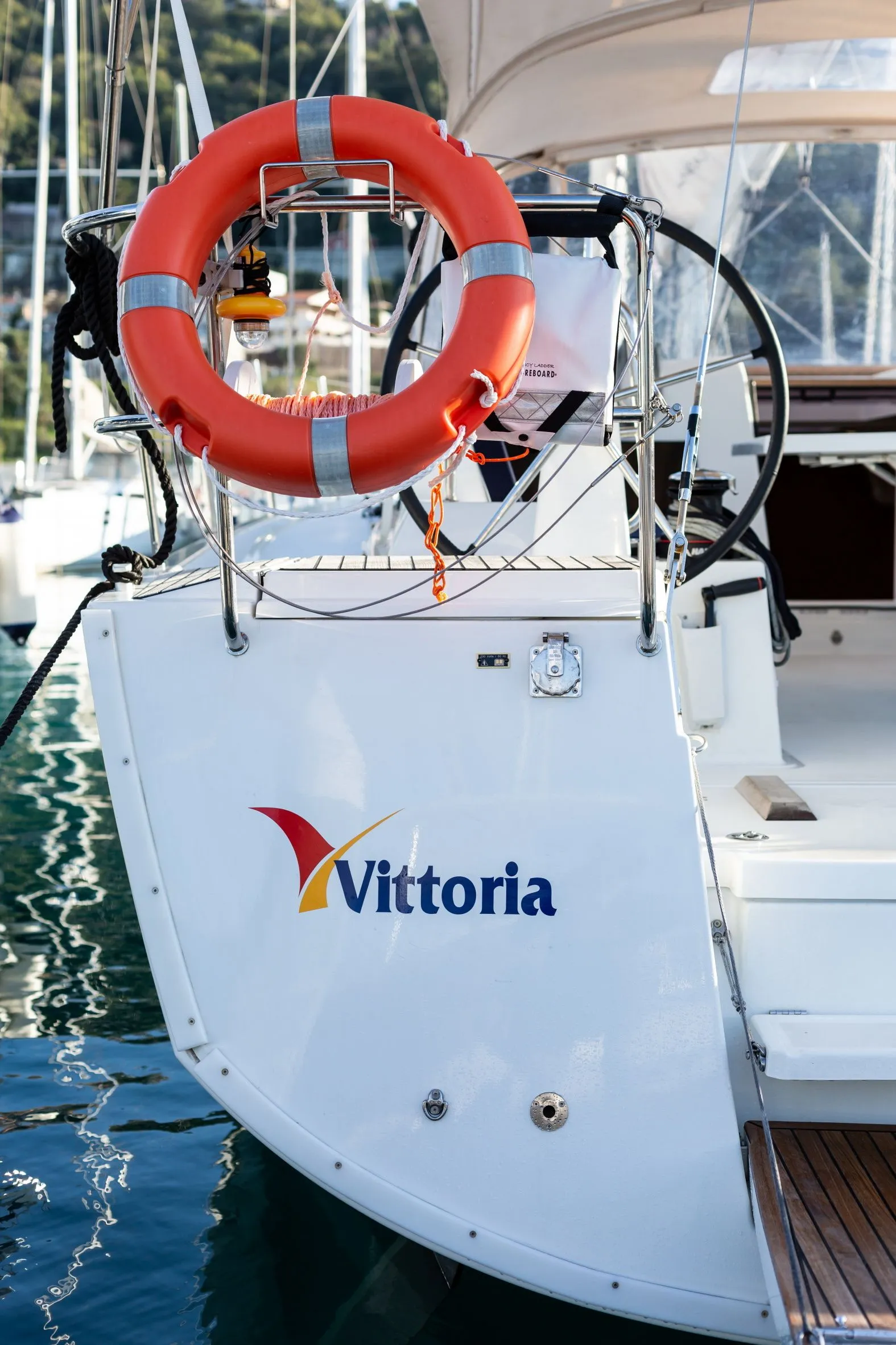 Vittoria Kiralık Teknesi