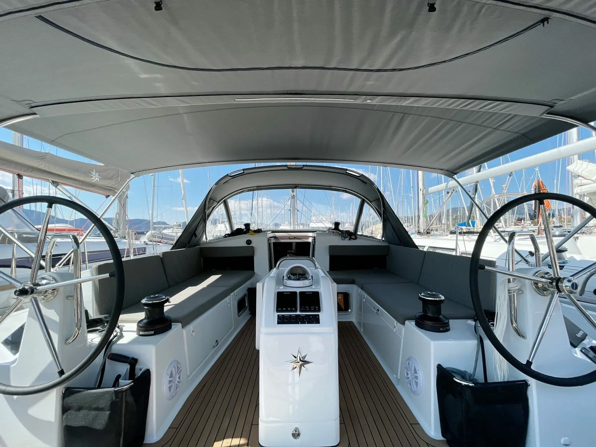 Charter a 13.39m Sailing Yacht Jeanneau Sun Odyssey 440 in Marmaris