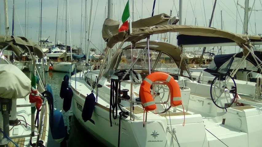 Anni Charter Boat