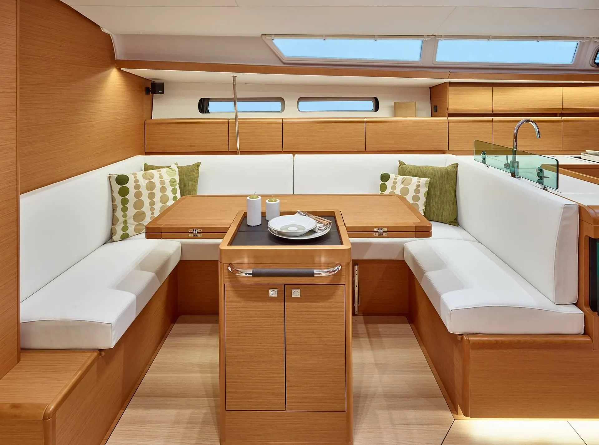Nizza Charter Boat