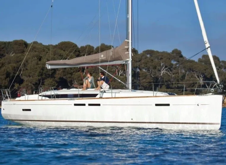 Matar Charter Boat