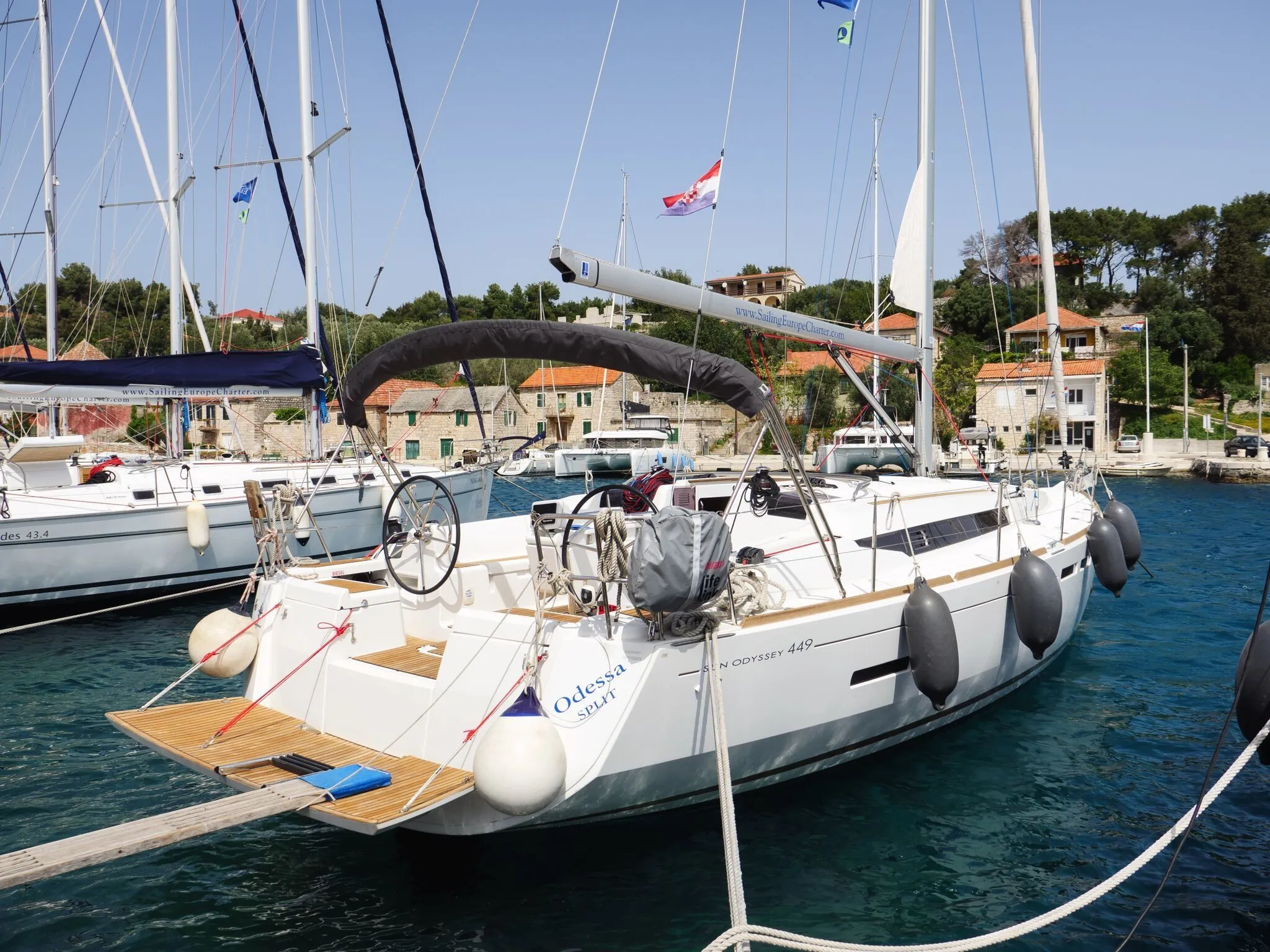 13.76m Rogač Jeanneau Sun Odyssey 449 Hire