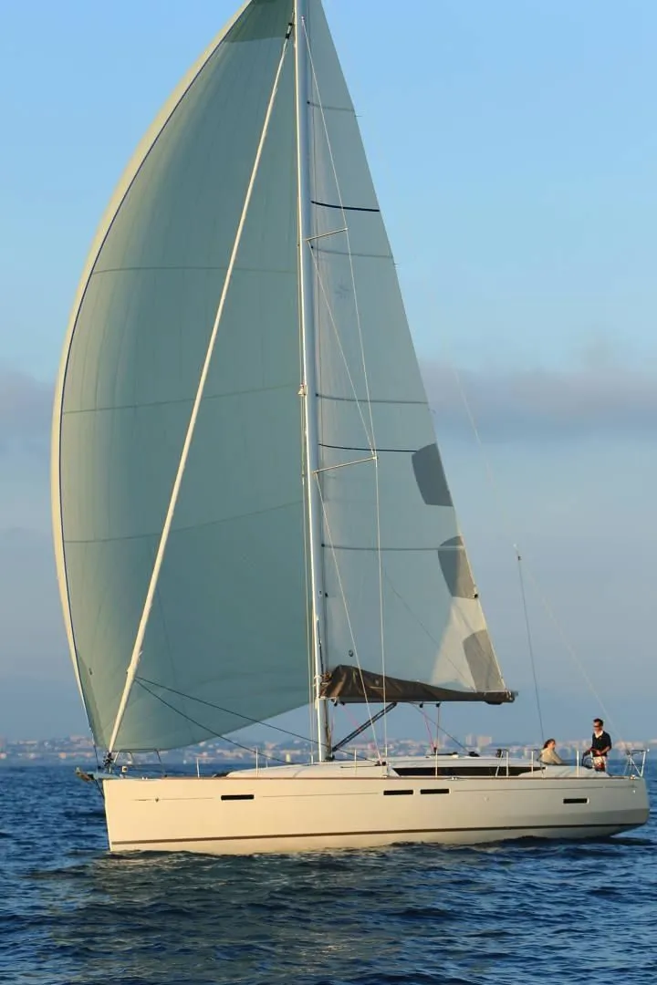 Timaria 4 Charter Boat