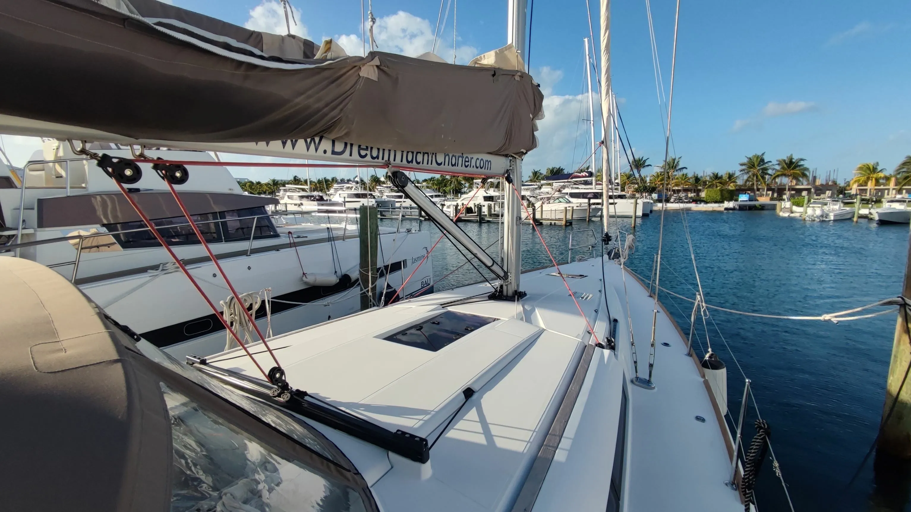 Rent a 13.76m Jeanneau Sun Odyssey 449 in Palm Cay