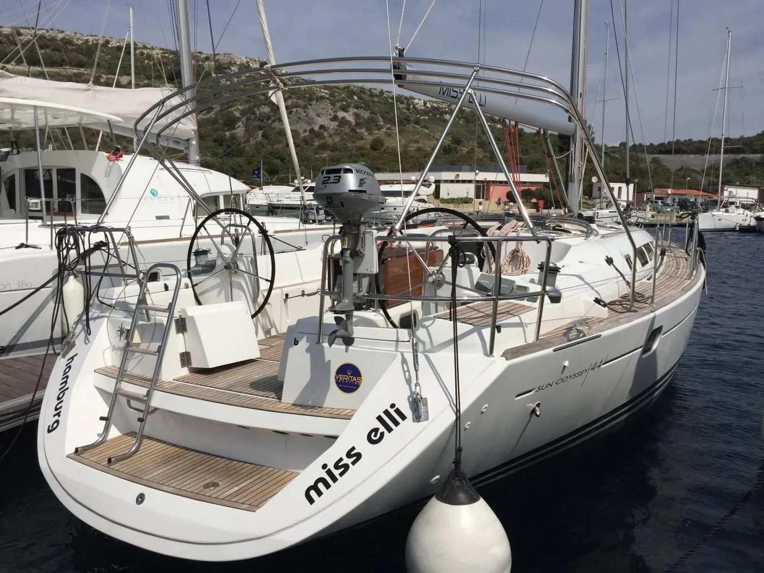 Charter a 13.7m 3 Cabin Sailing Yacht in Gouvia
