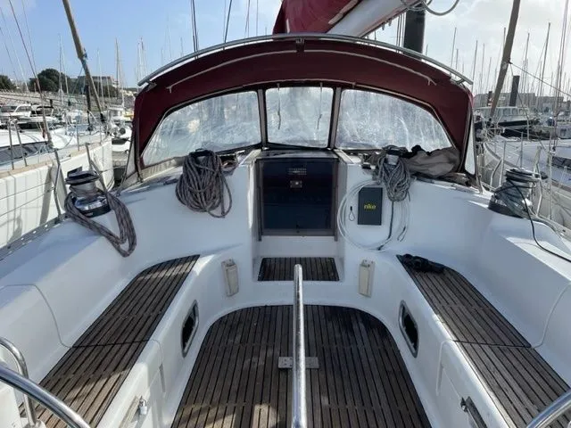 Aunis 5 Charter Boat - 4