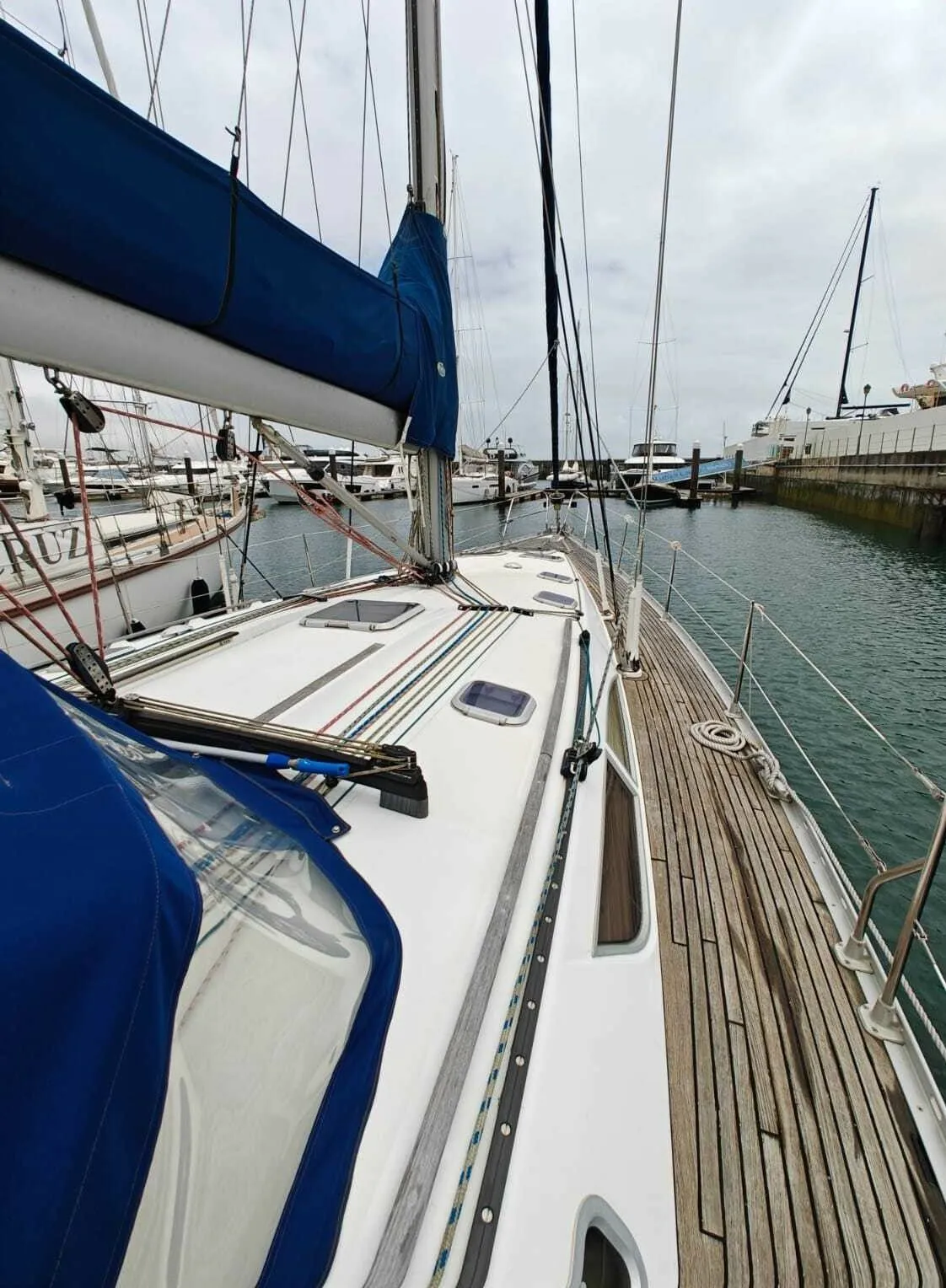 Senhora do Mar Charter Boat