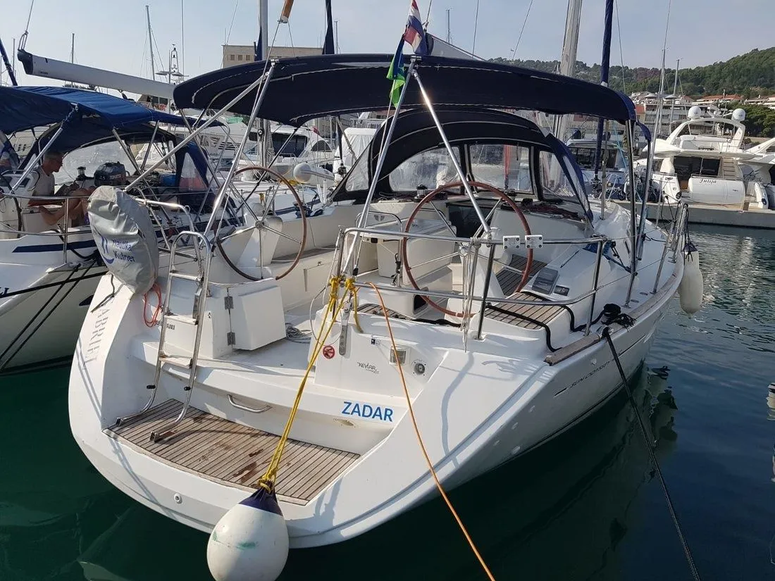 13.72m Marina Sailing Yacht Jeanneau Sun Odyssey 45 Hire