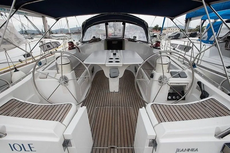 Iole Charterboot - 4