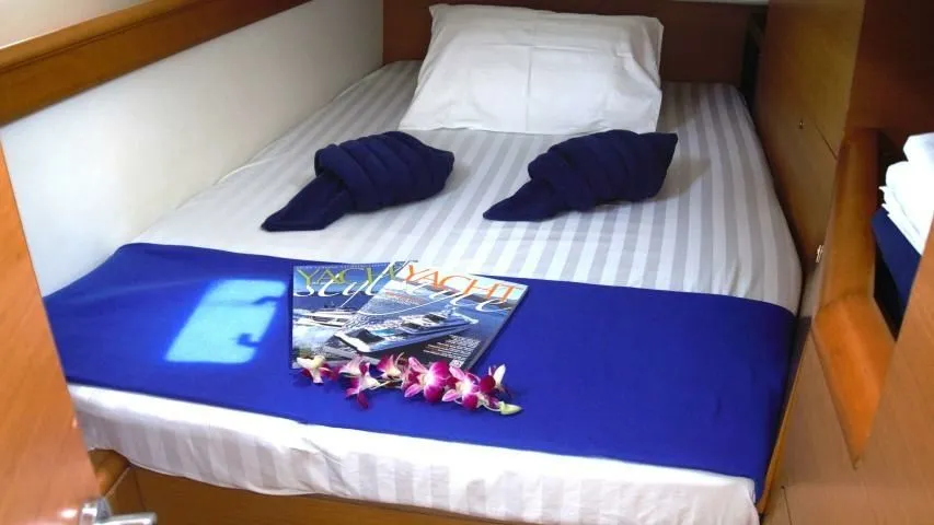 Chinon 2 Charterboot - 4