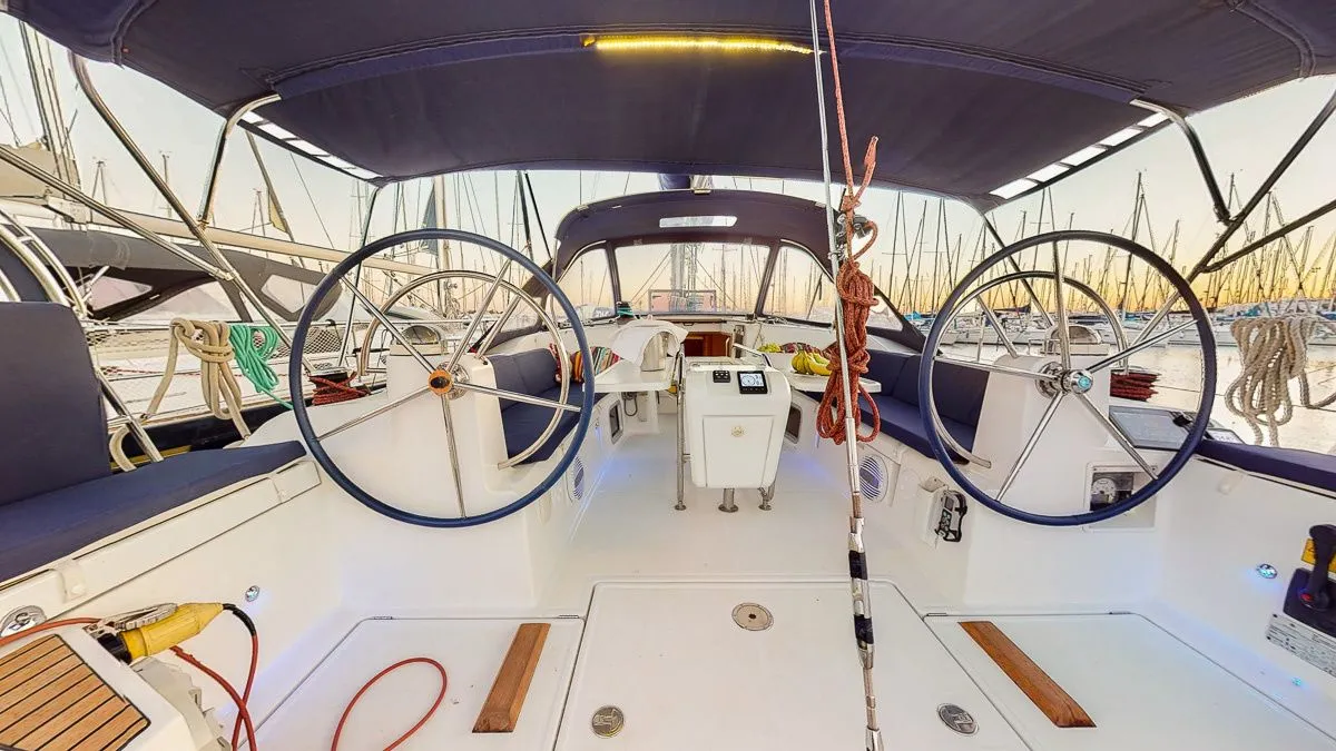 Чартер Hadi - 3