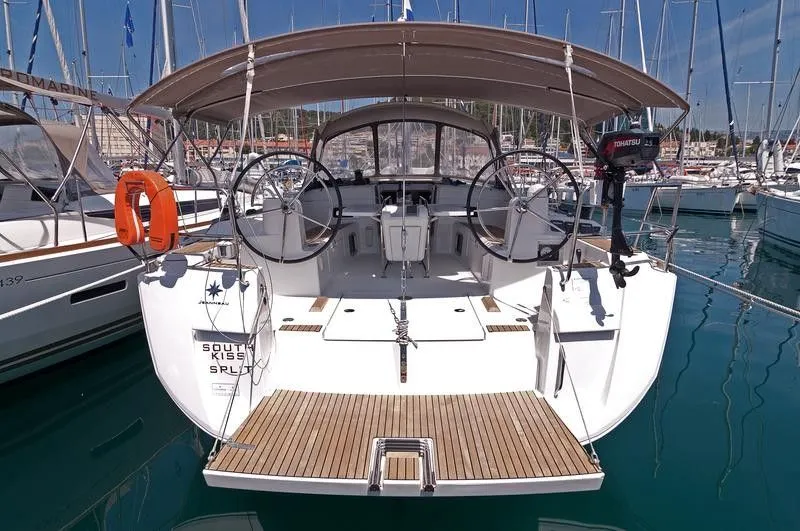 Boat - Explore Split on a 14.05m Jeanneau Sun Odyssey 469 Sailing Yacht Rental