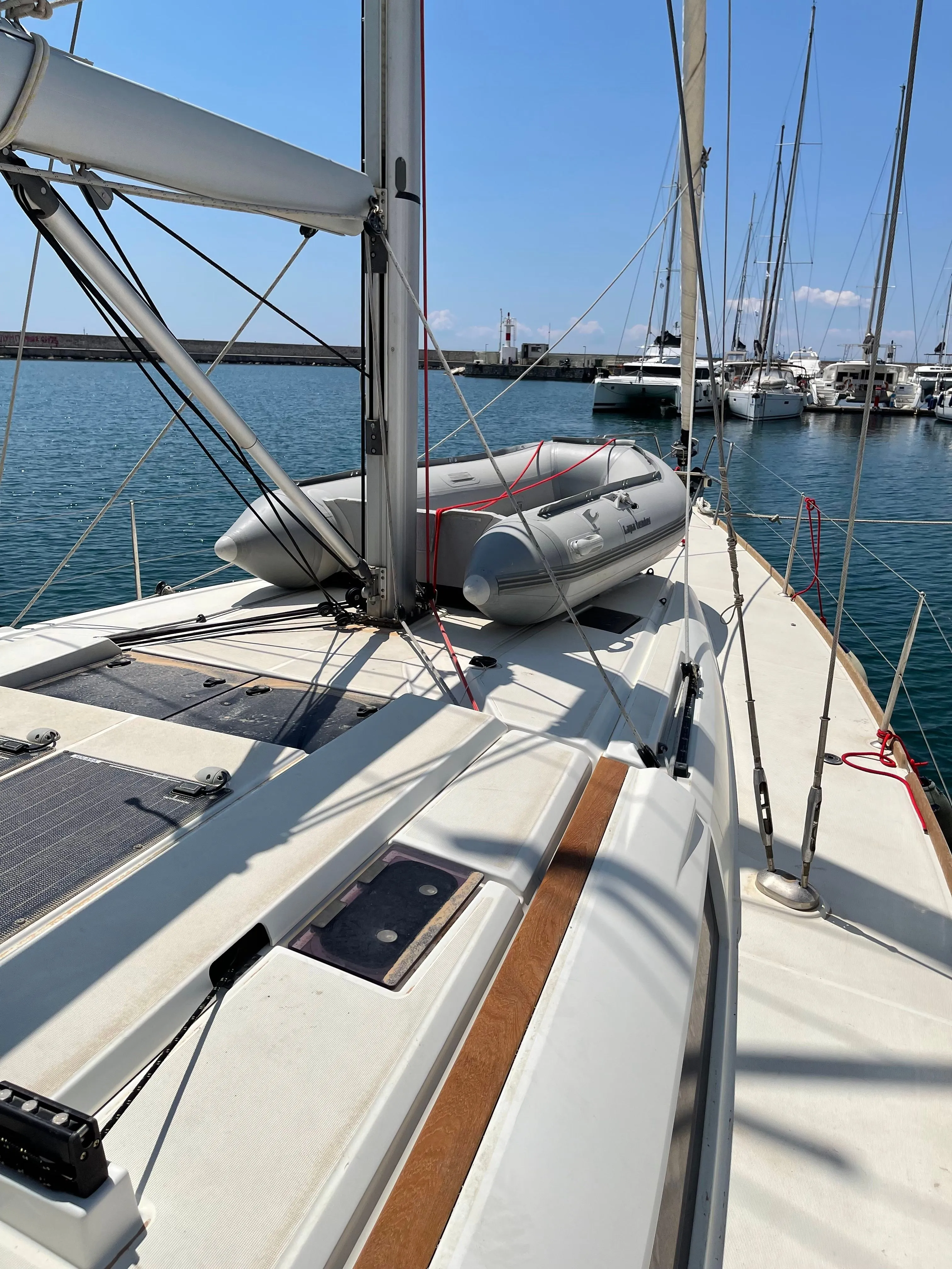 Explore Piso Livadi on a 14.43m Jeanneau Sun Odyssey 479 Sailing Yacht Rental