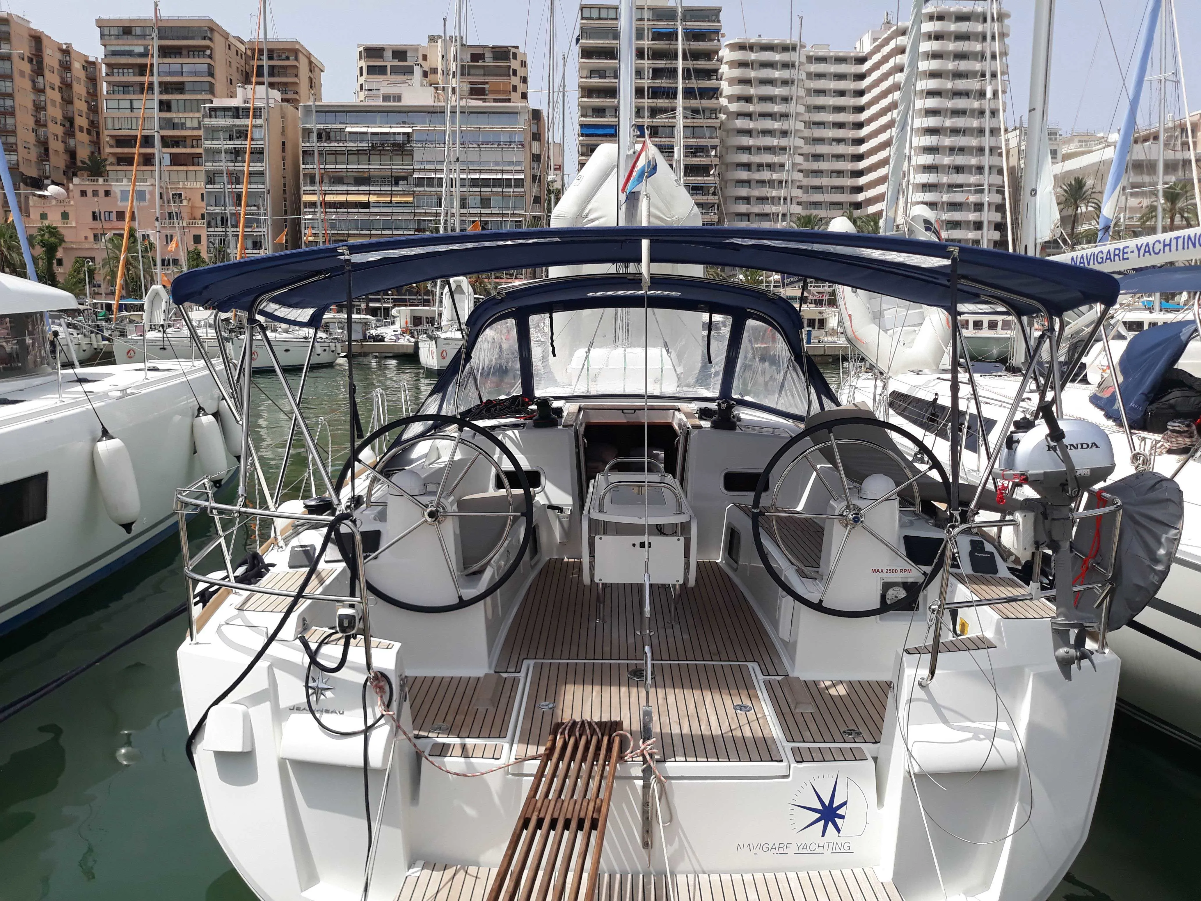 Charter a 14.43m Sailing Yacht in Palma de Mallorca