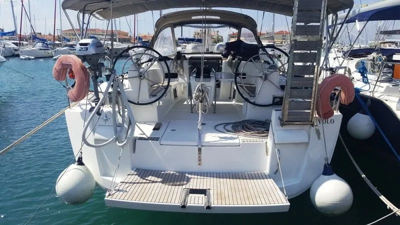 Лодка - Исследуйте Лефкада на арендованной парусная яхта Jeanneau Sun Odyssey 479 длиной 13.65м