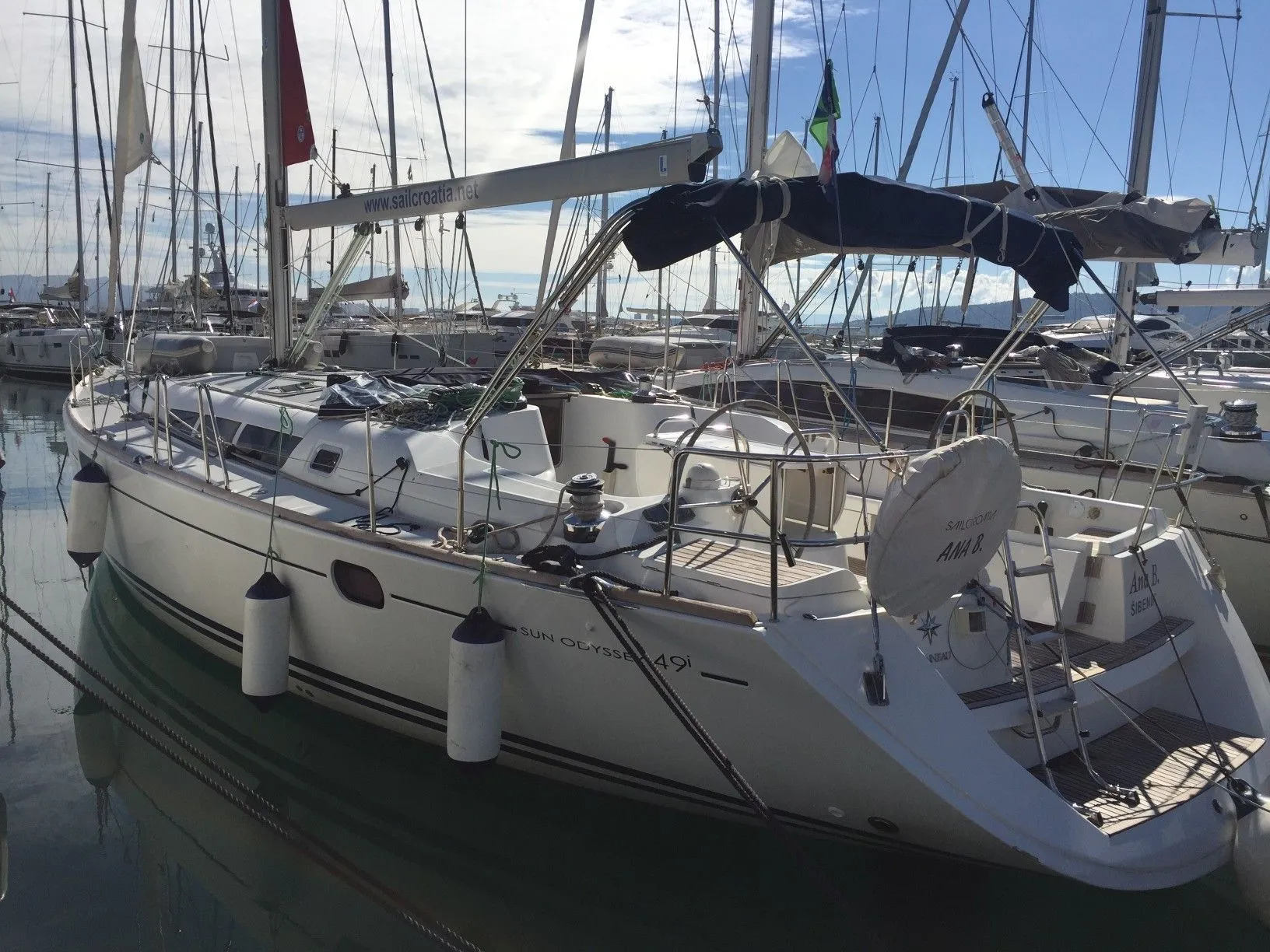 Ana B. Charterboot - 4