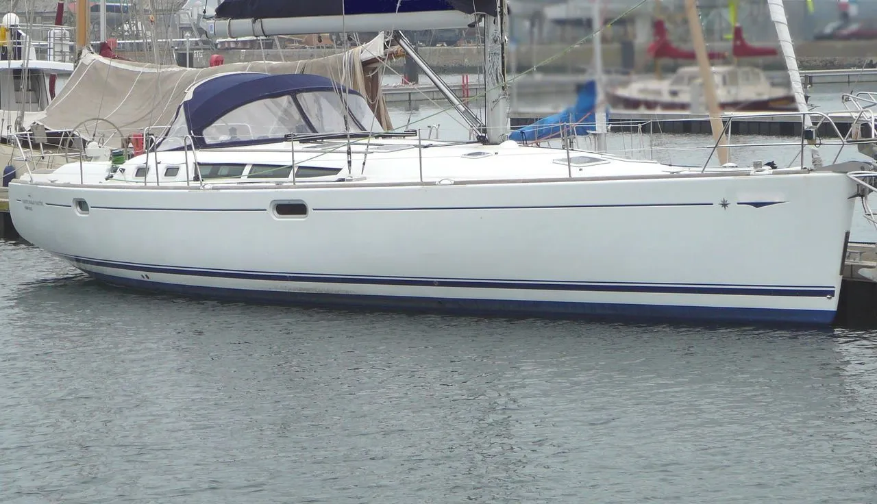 14.98m Saint Malo Sailing Yacht Jeanneau Sun Odyssey 49 Hire