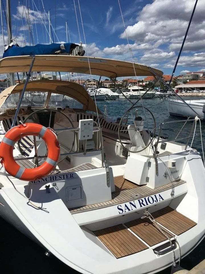 San Rioja Charter Boat