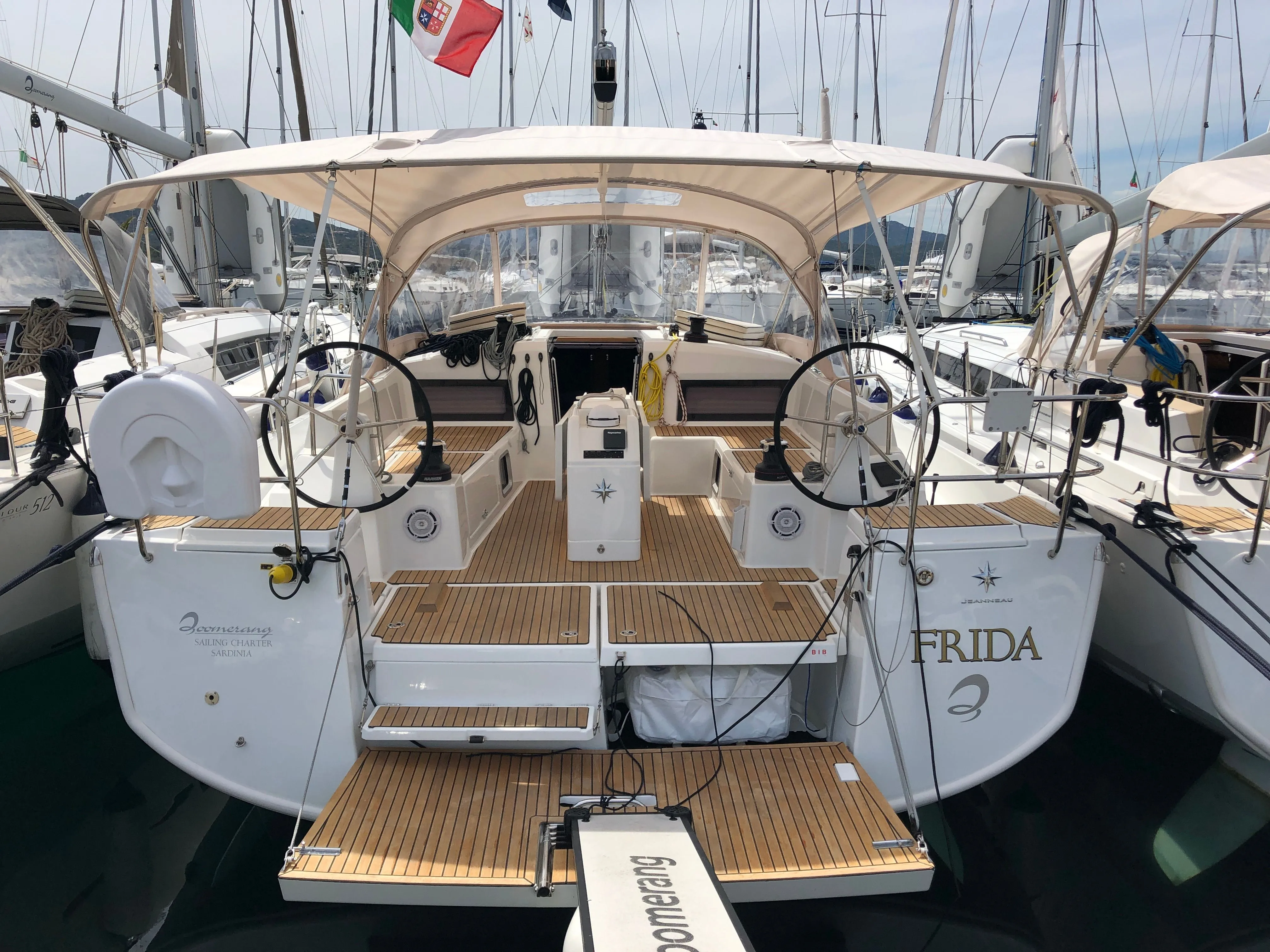 Frida Charter Boat - 5