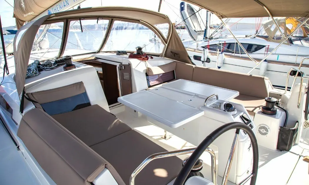 Knot Charter Boat