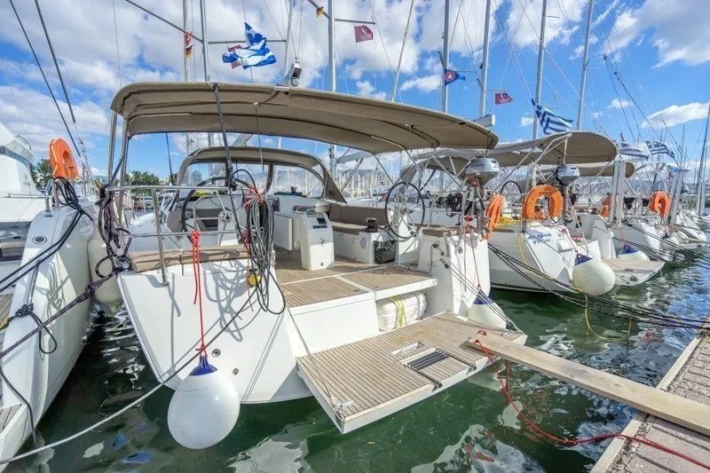 Explore Skiathos Town on a 14.42m 5 Cabin Sailing Yacht Rental