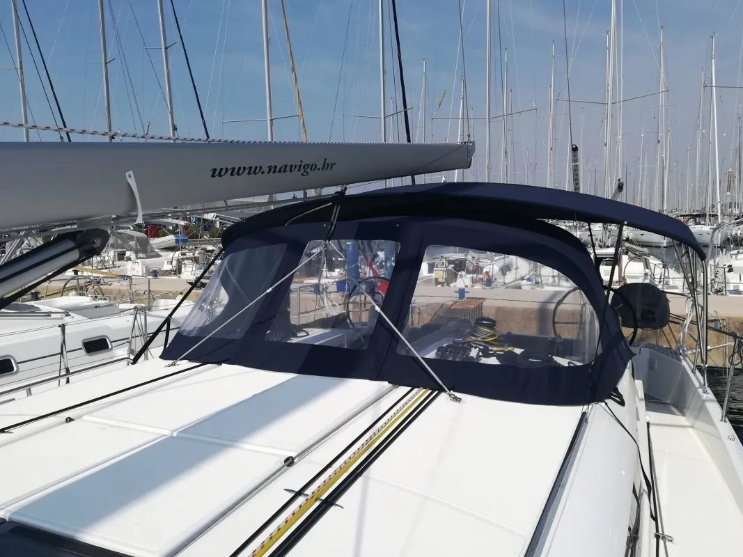 Swannabe Charter Boat - 5