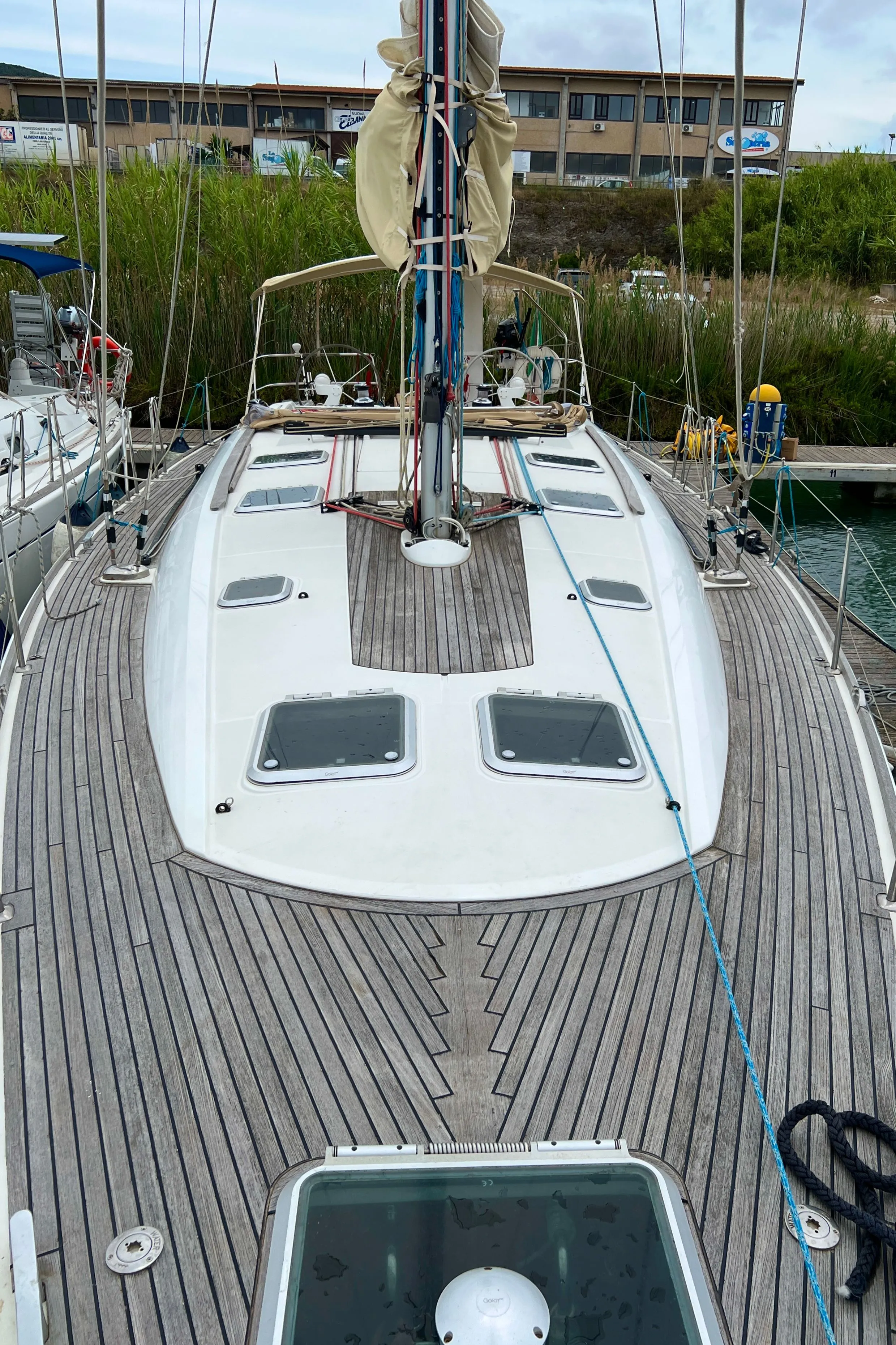 Vivanita Charter Boat