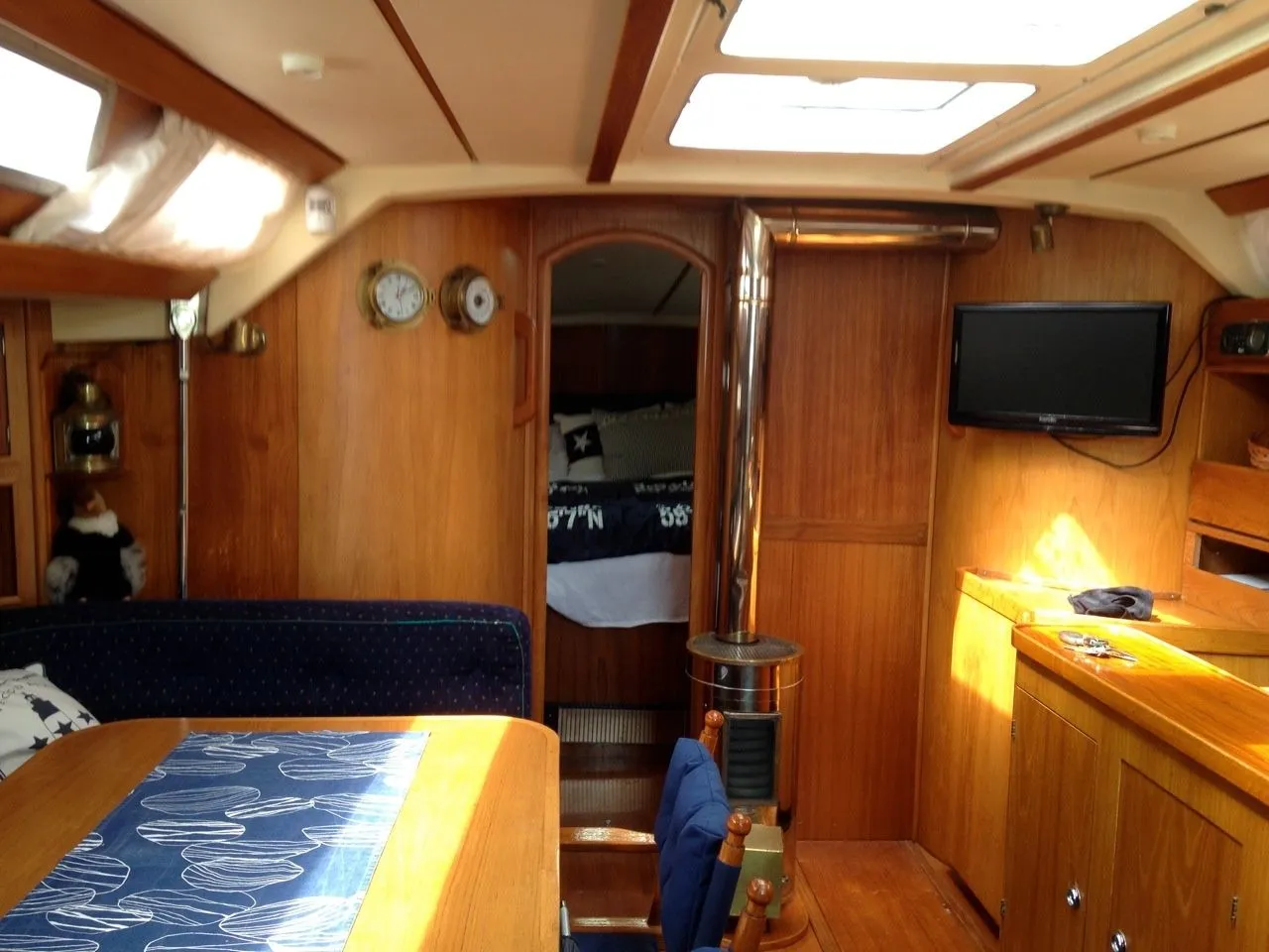 Madonna Charter Boat