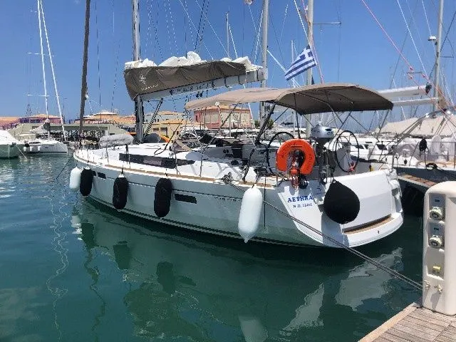 Чартер Aethra - 3